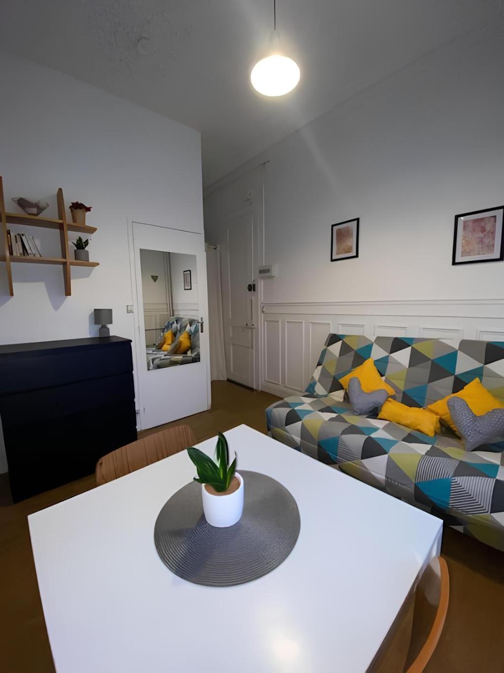 Apartament Petit Descamps Rouen Zewnętrze zdjęcie